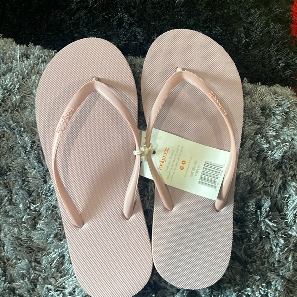 Feel Goodz flip flops